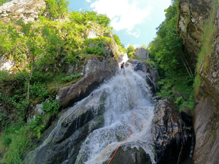 cascade canyoning