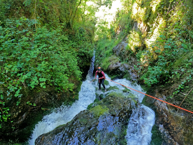 rappel canyoning